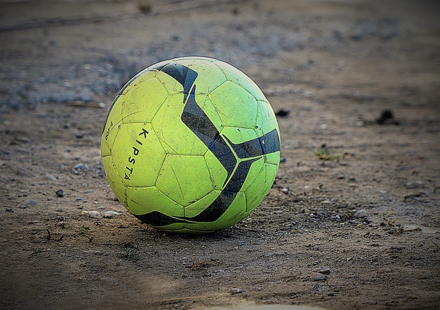 政压力较大 政压力较大